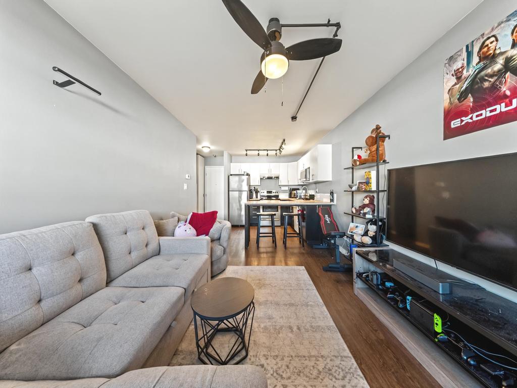 Listing Image for R3085833