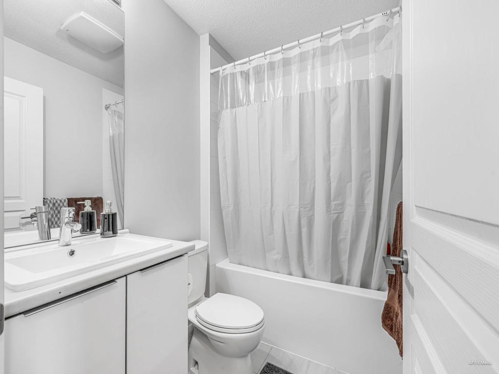 Listing Image for R3085843