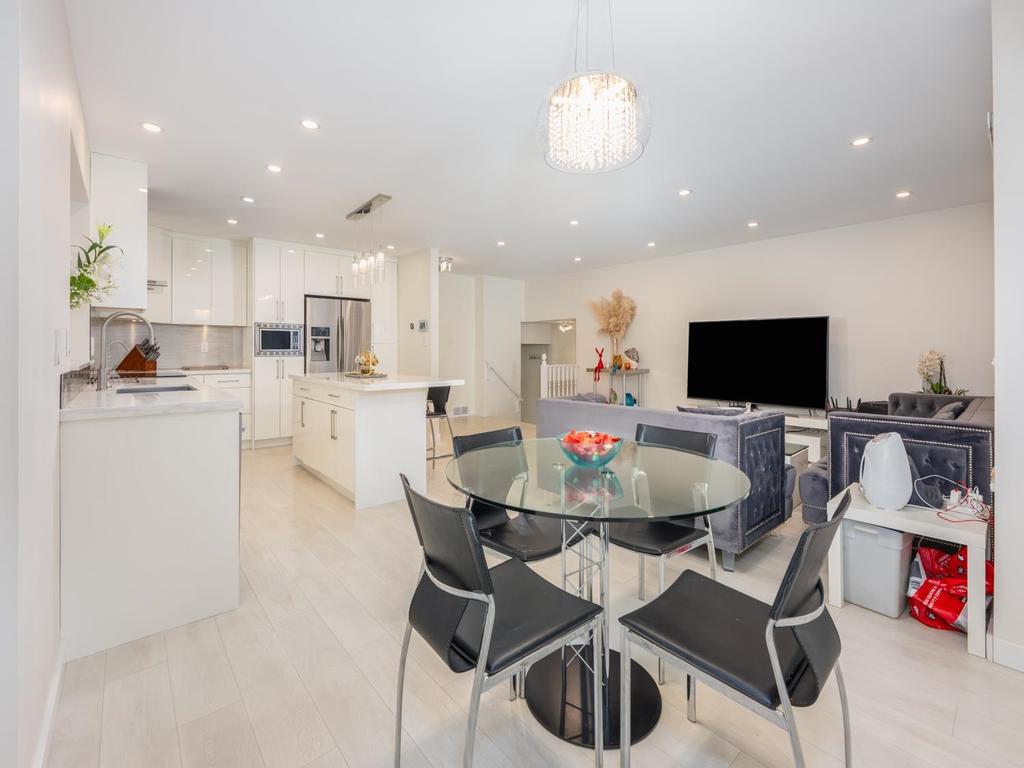 Listing Image for R3085854