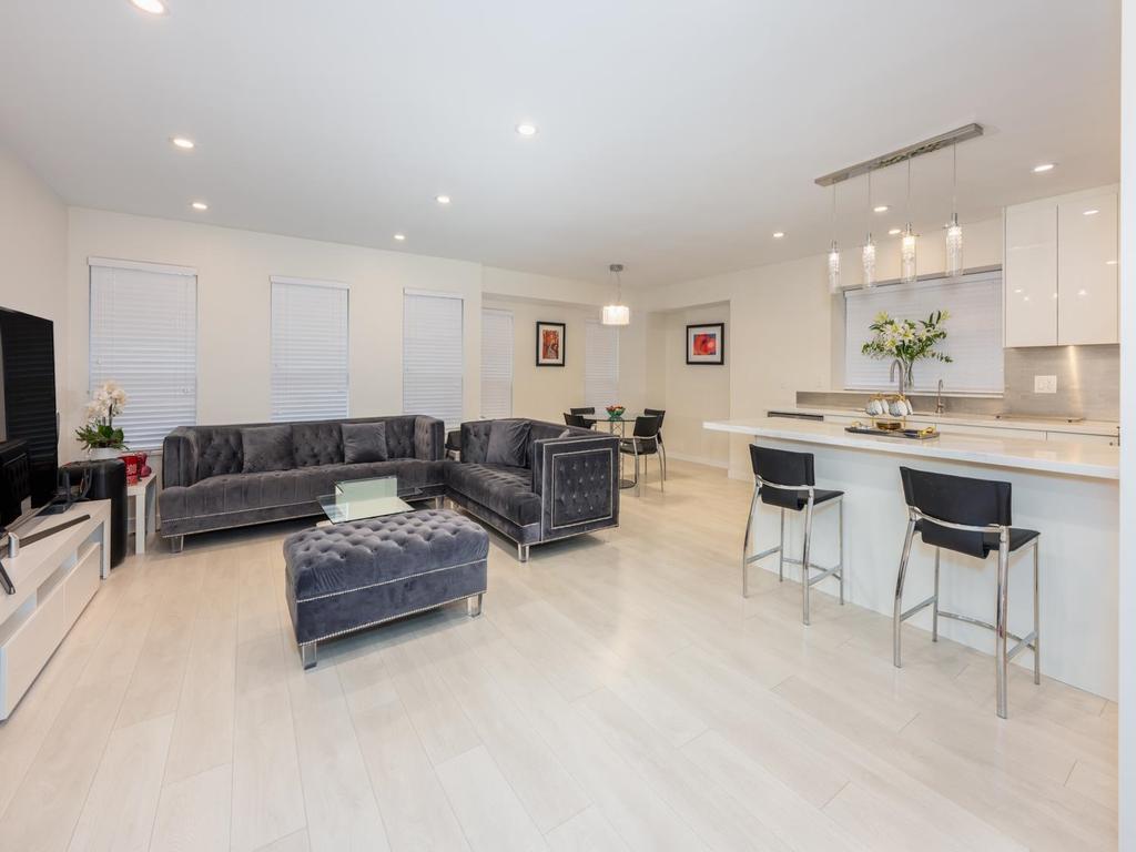 Listing Image for R3085854