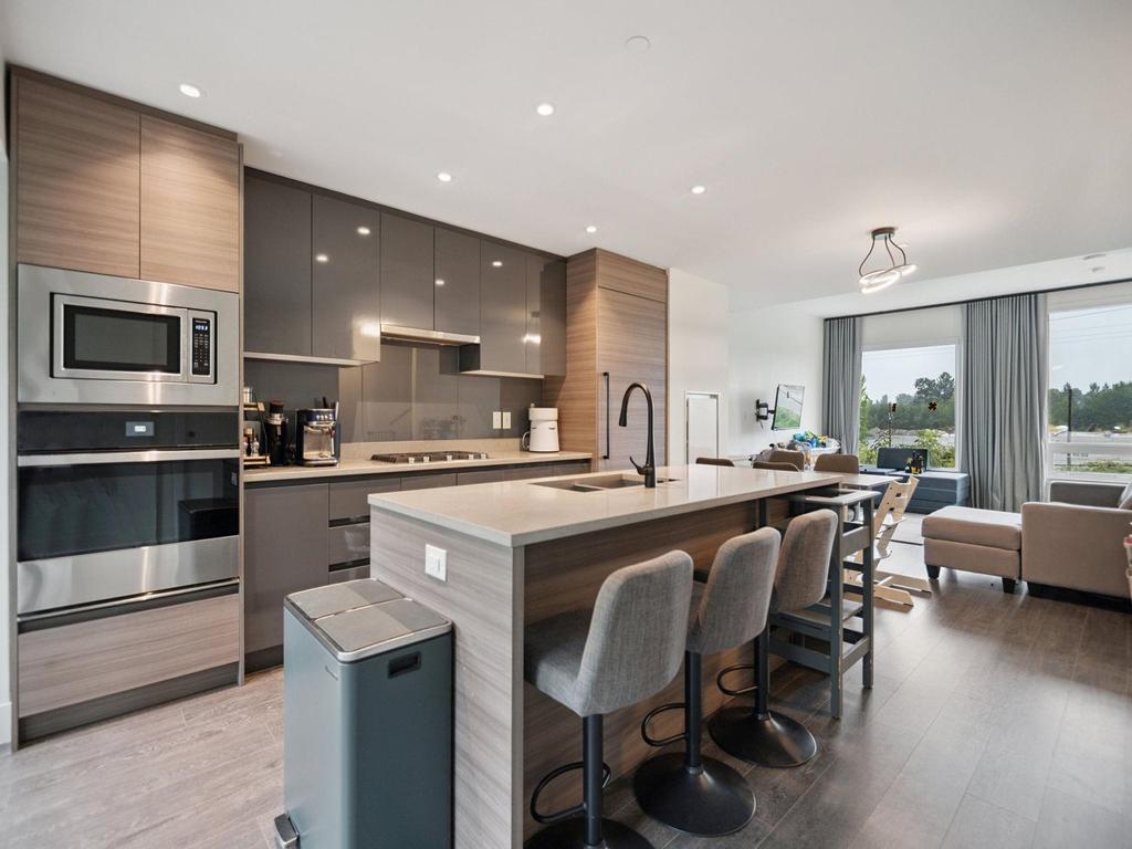 Listing Image for R3085858