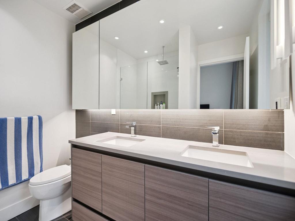 Listing Image for R3085858