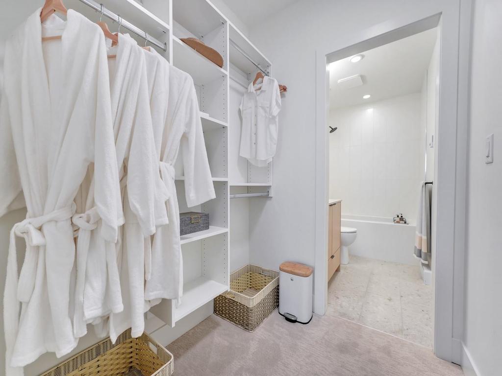 Listing Image for R3085977