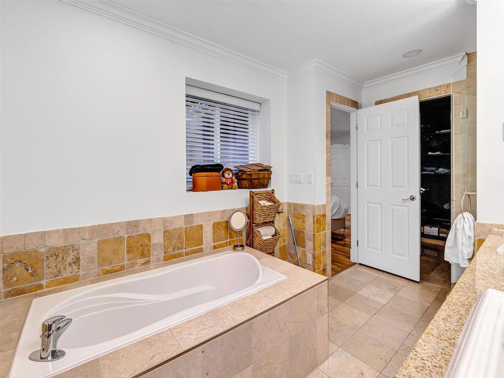 Listing Image for R3085995