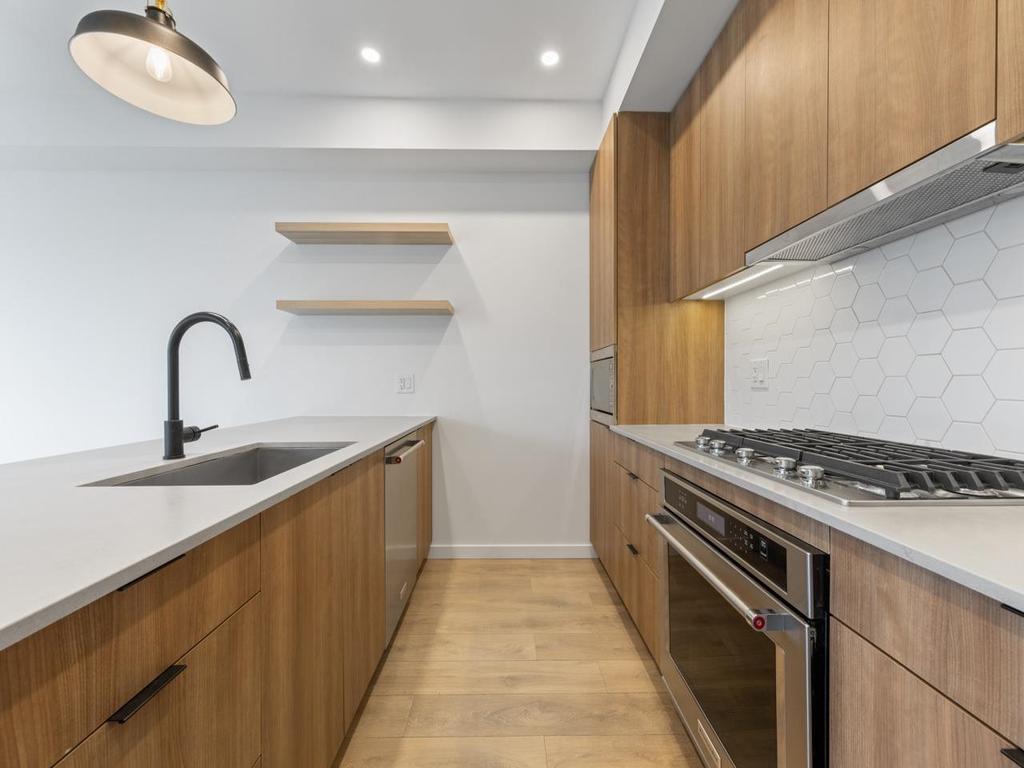 Listing Image for R3086007