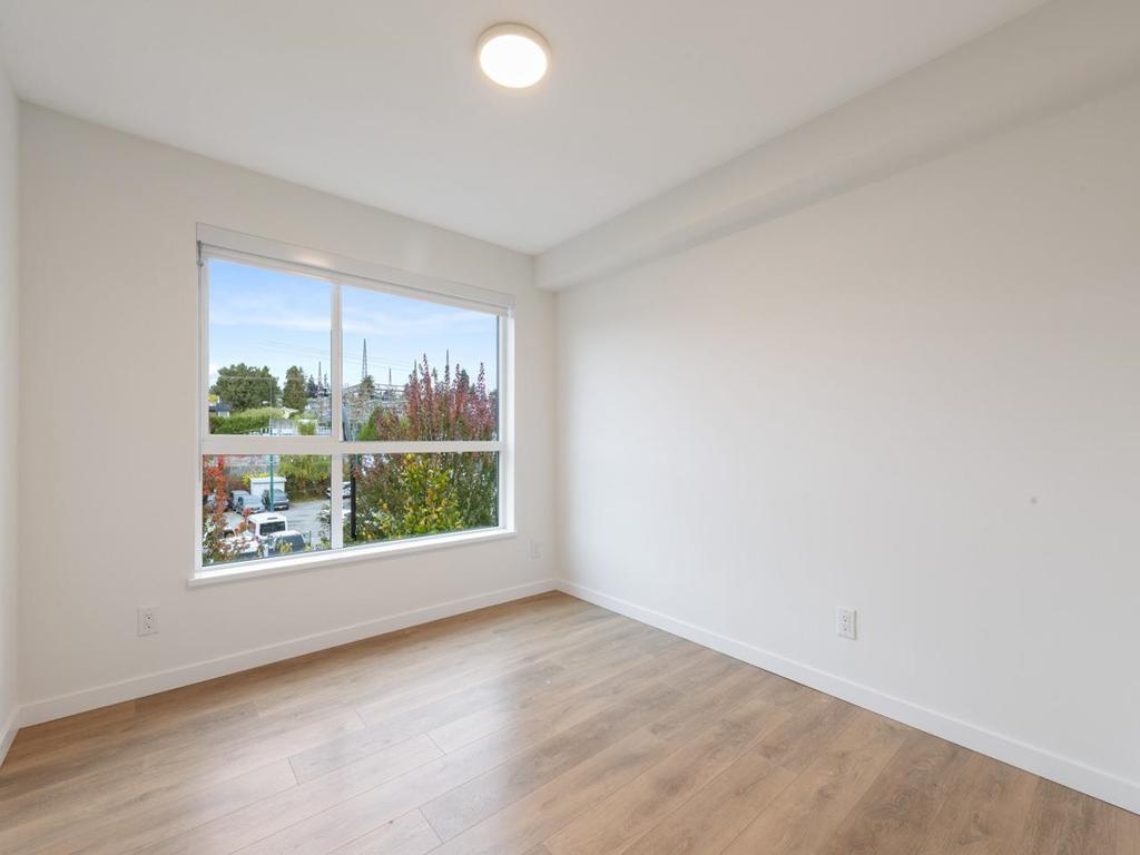 Listing Image for R3086007