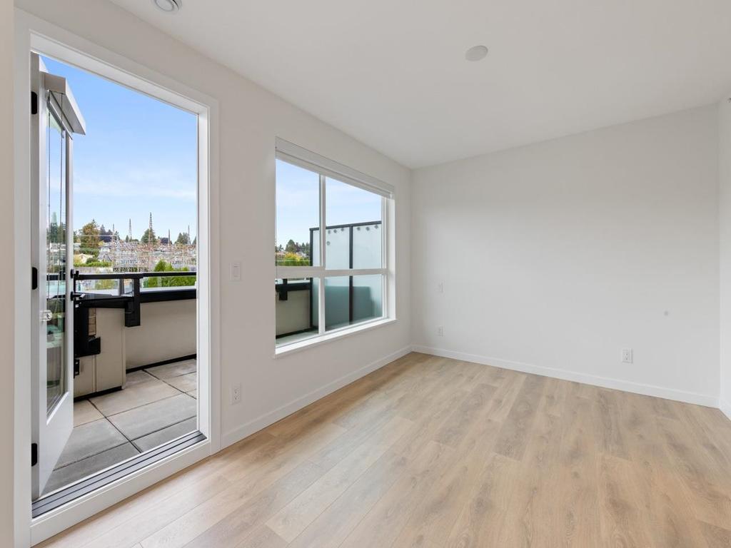 Listing Image for R3086007