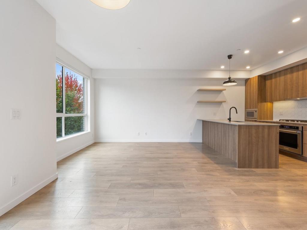 Listing Image for R3086007