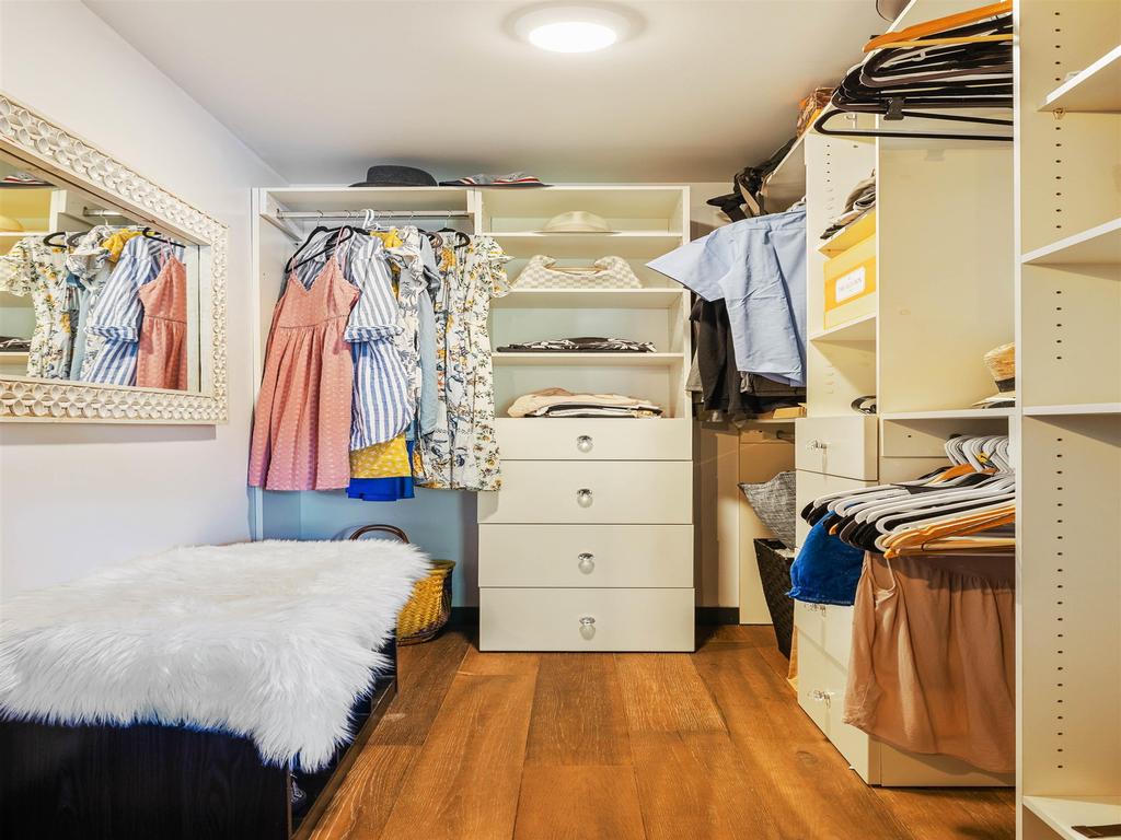 Listing Image for R3086030