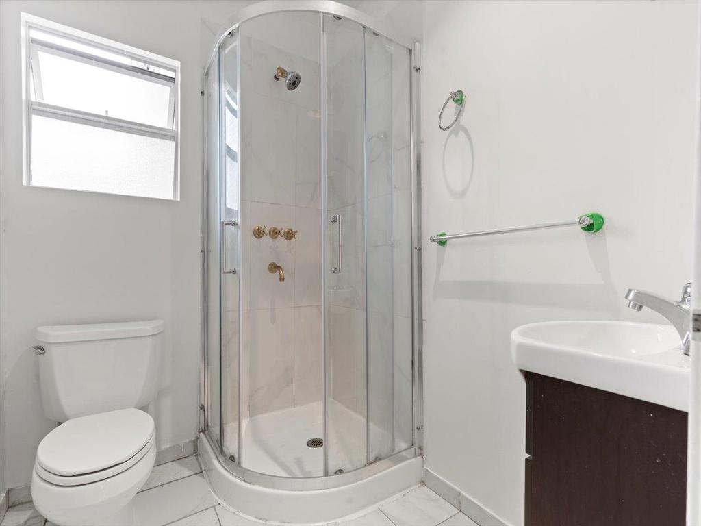 Listing Image for R3086032