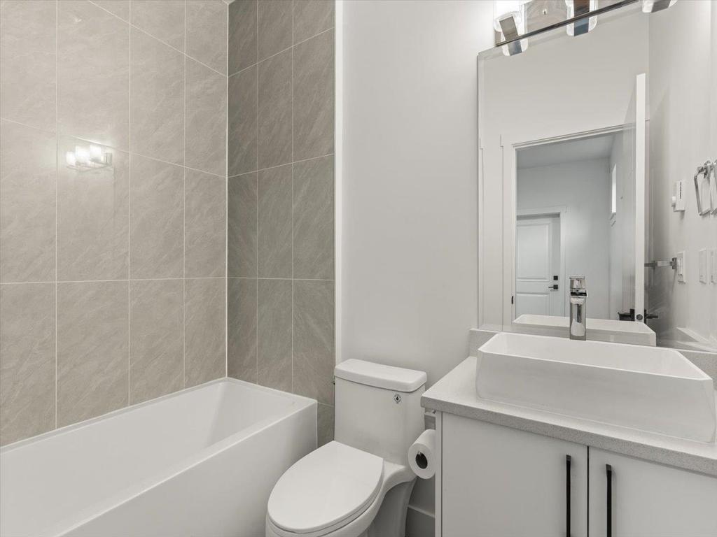 Listing Image for R3086046