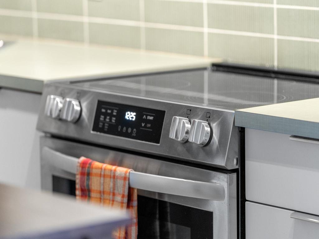 Listing Image for R3086087