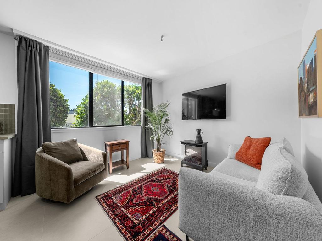 Listing Image for R3086087