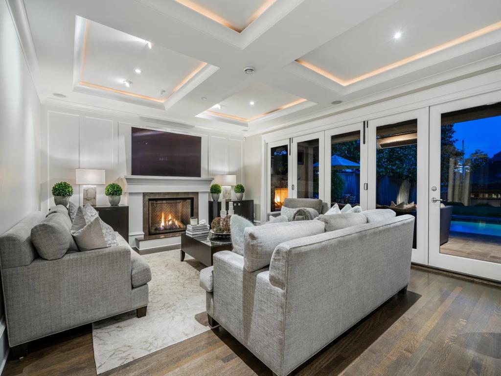 Listing Image for R3086098