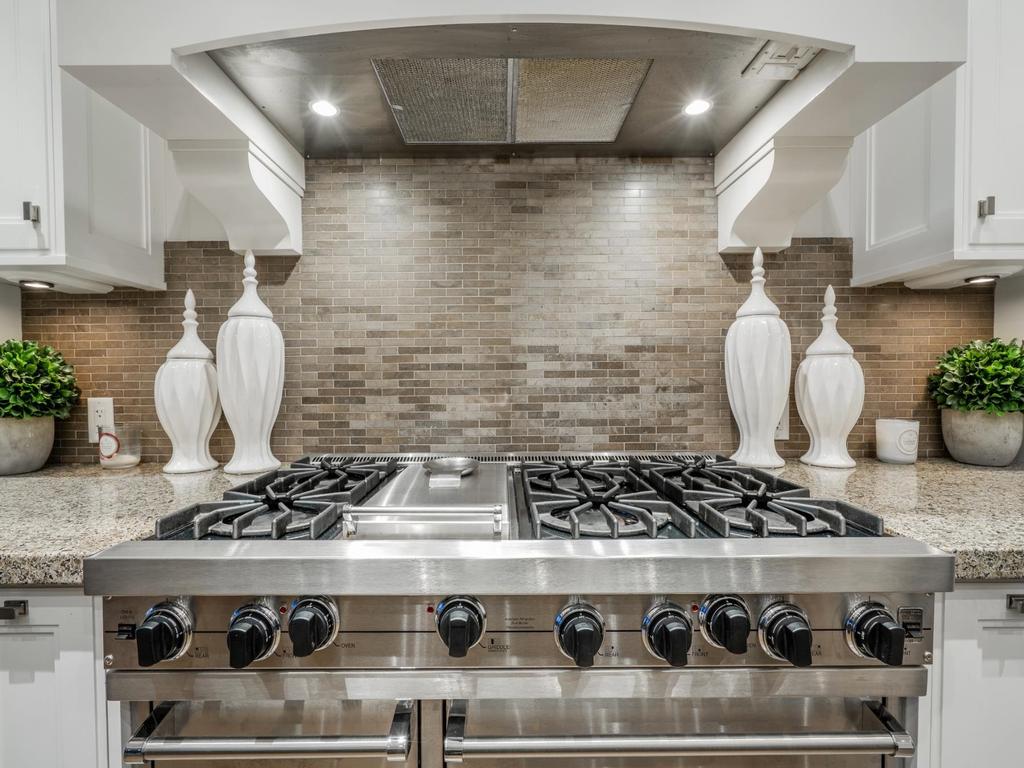 Listing Image for R3086098