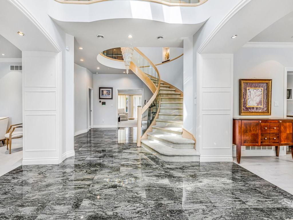 Listing Image for R3086105