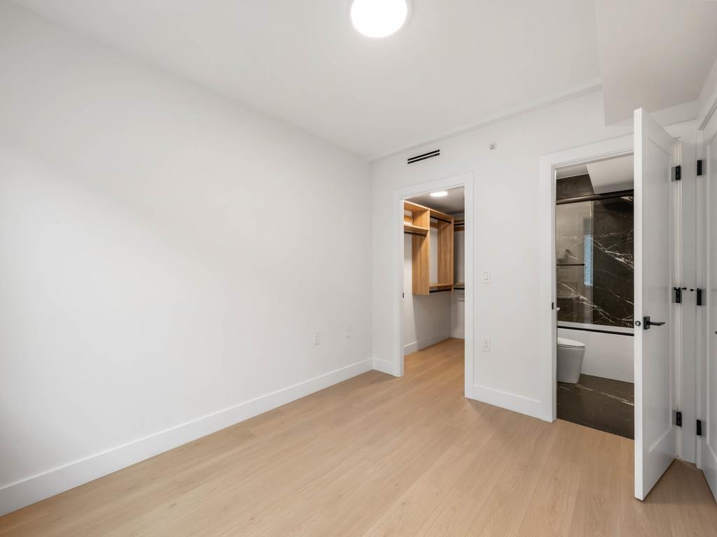 Listing Image for R3086180