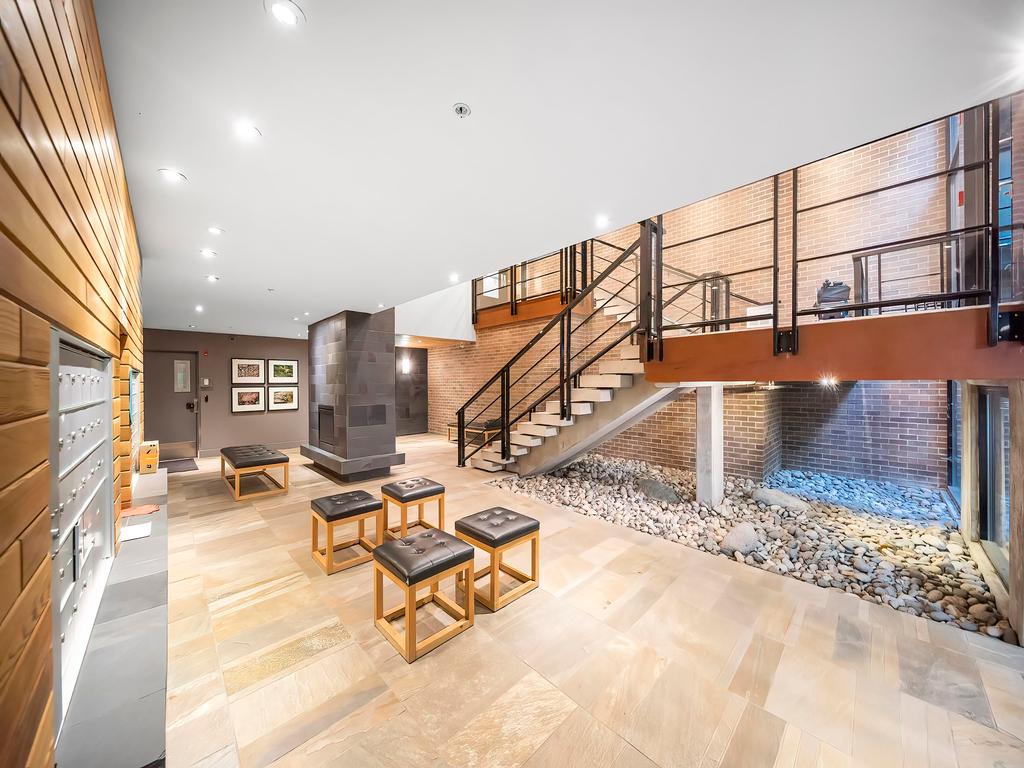 Listing Image for R3086209