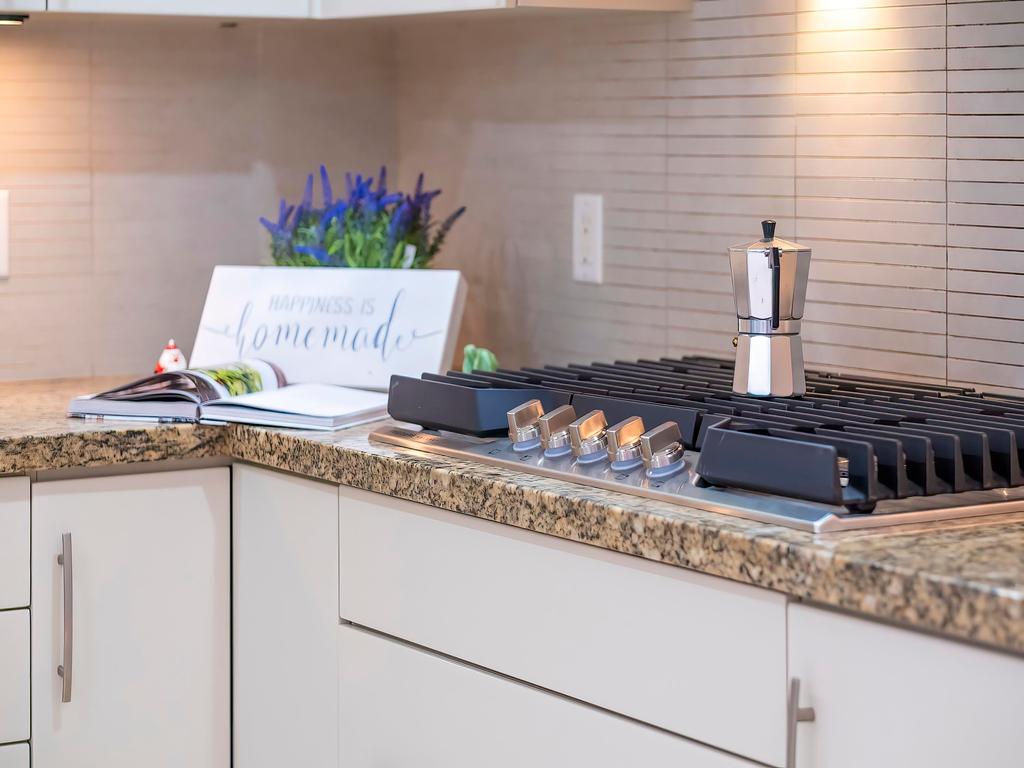 Listing Image for R3086209