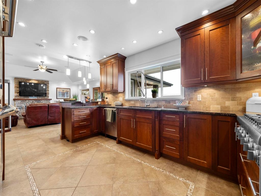 Listing Image for R3086256