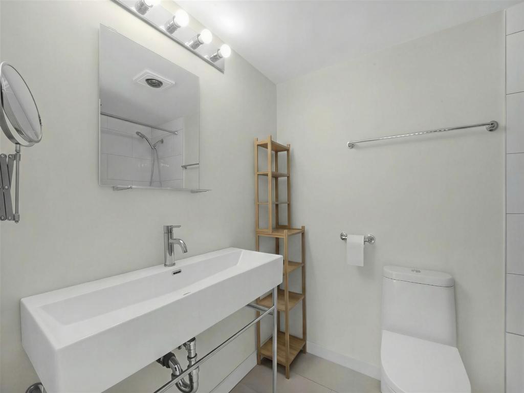 Listing Image for R3086327