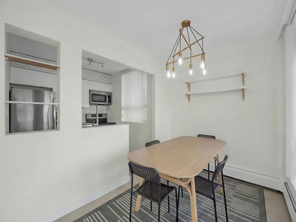 Listing Image for R3086327