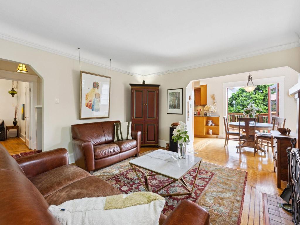 Listing Image for R3086337