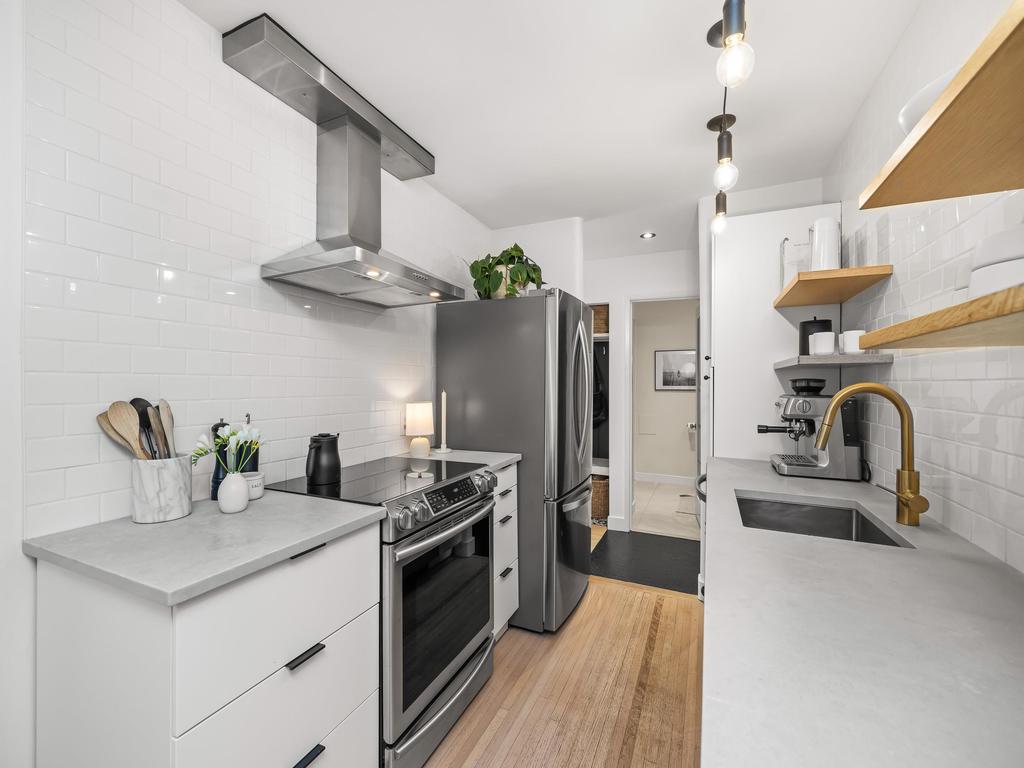 Listing Image for R3086353