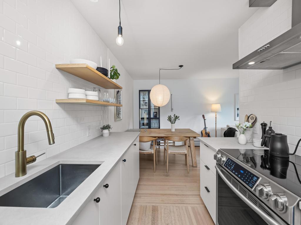 Listing Image for R3086353