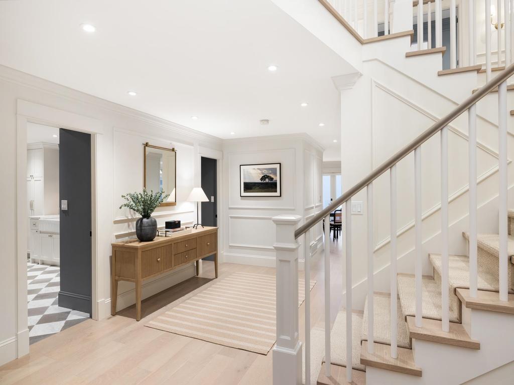 Listing Image for R3086381