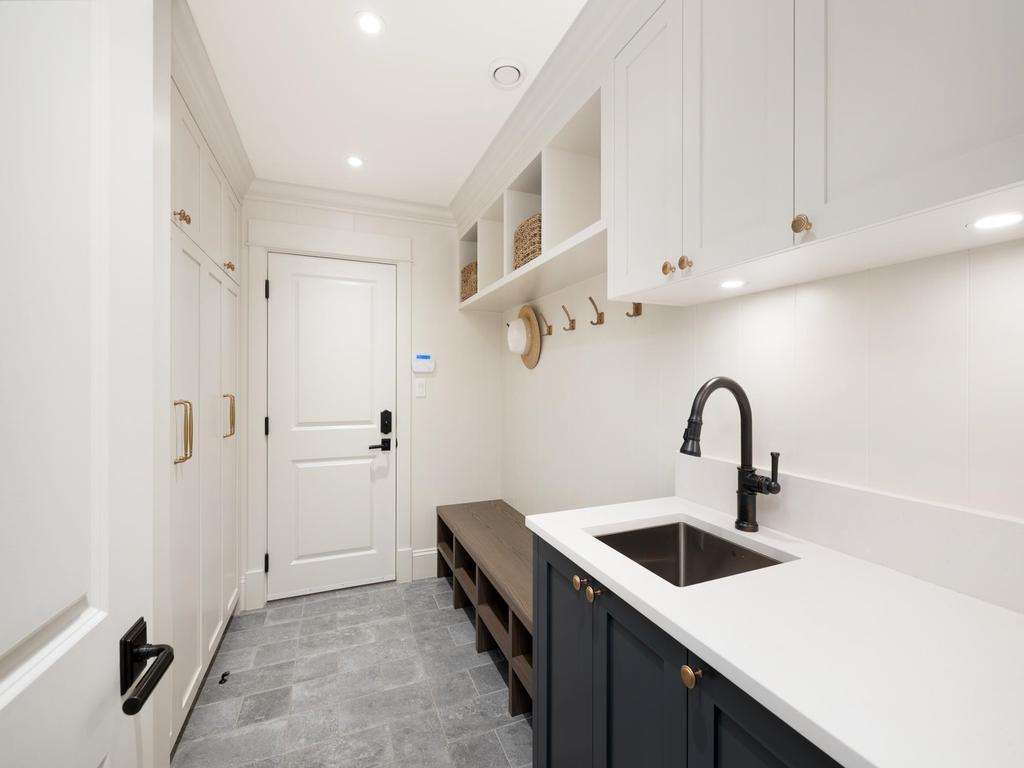 Listing Image for R3086381