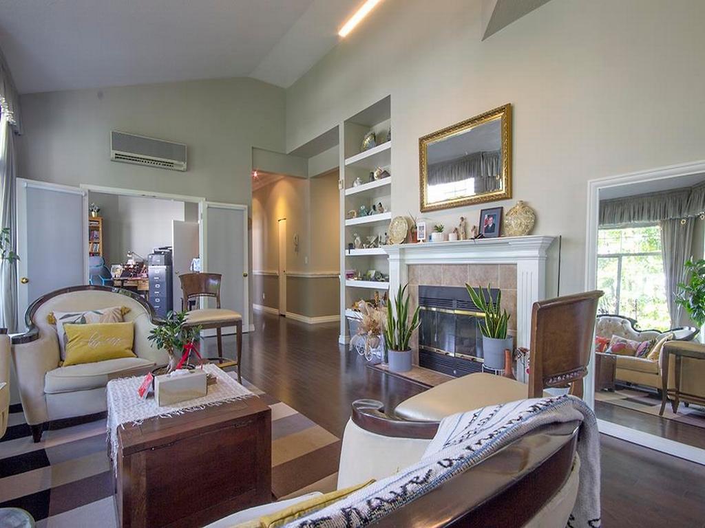 Listing Image for R3086389