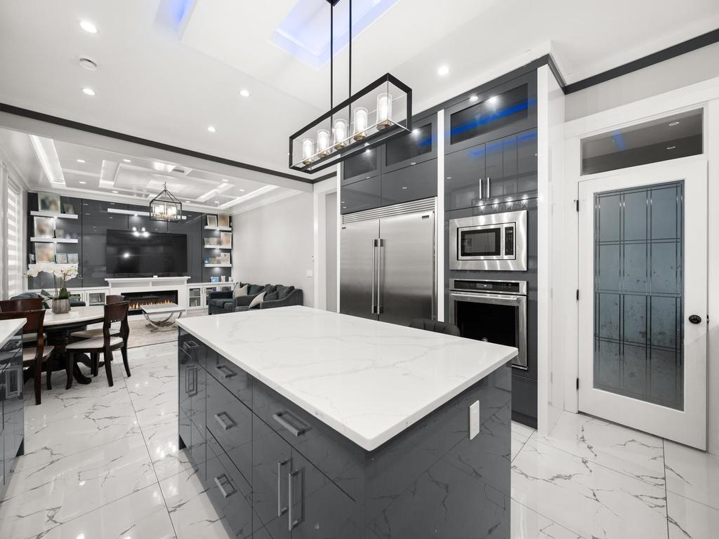 Listing Image for R3086397