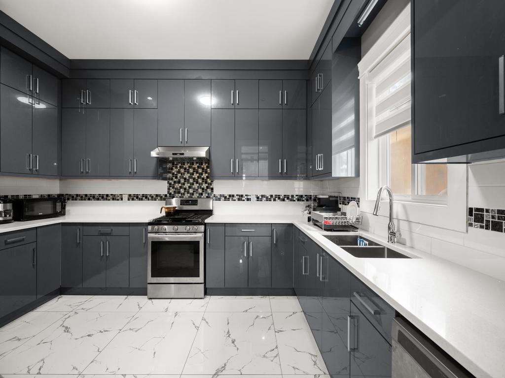 Listing Image for R3086397