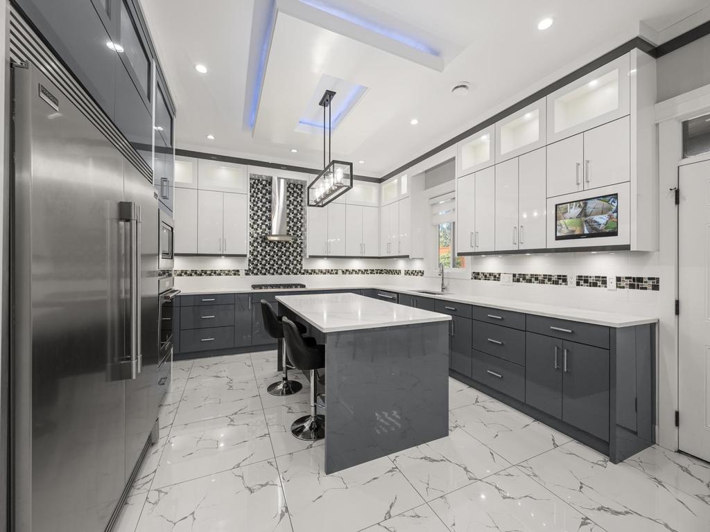 Listing Image for R3086397