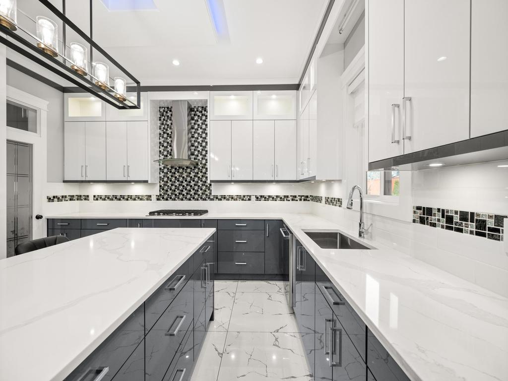 Listing Image for R3086397