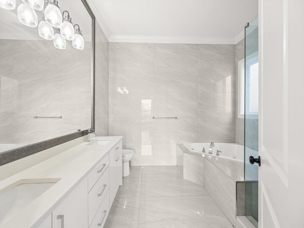 Listing Image for R3086397