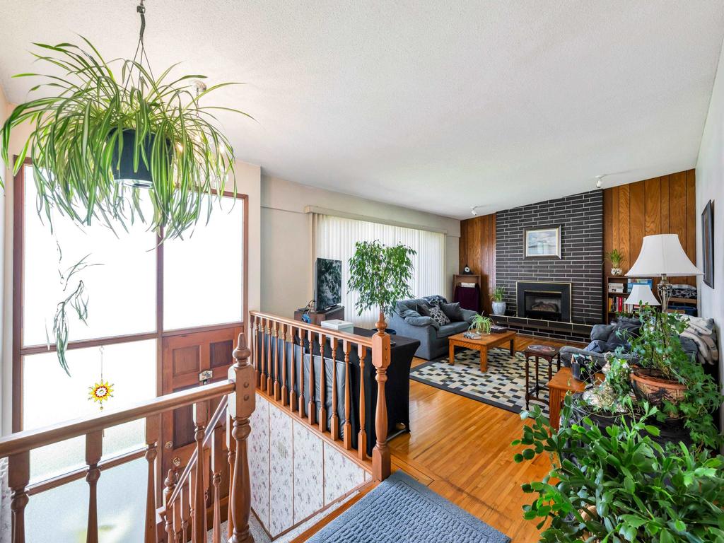 Listing Image for R3086405