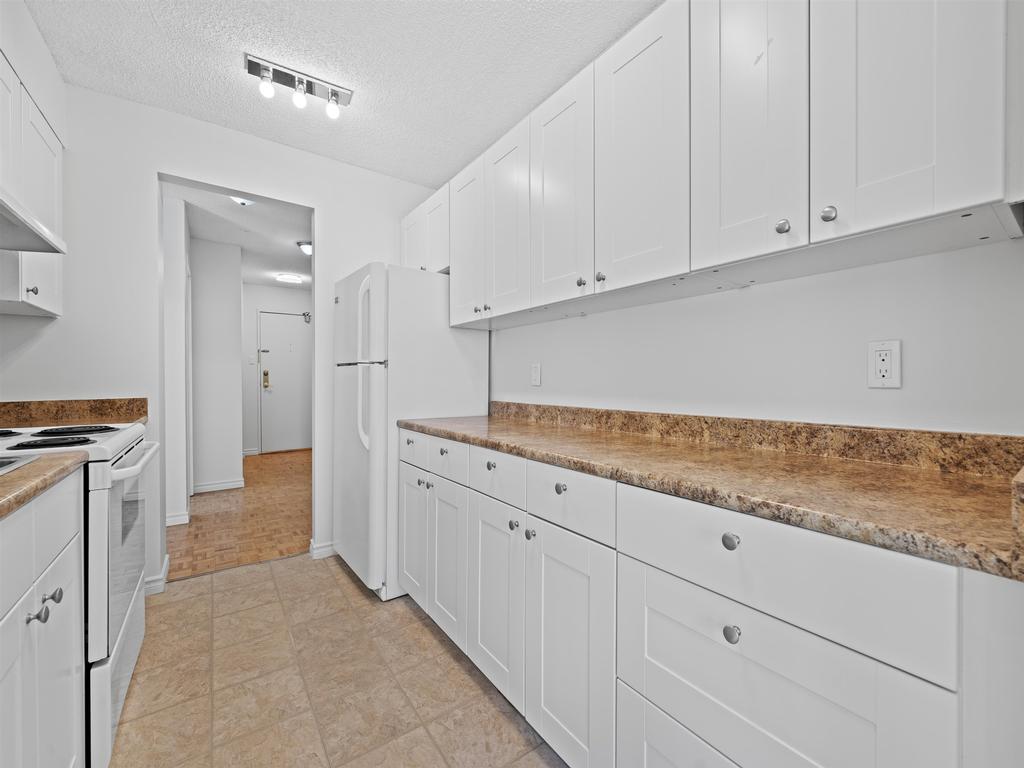 Listing Image for R3086426