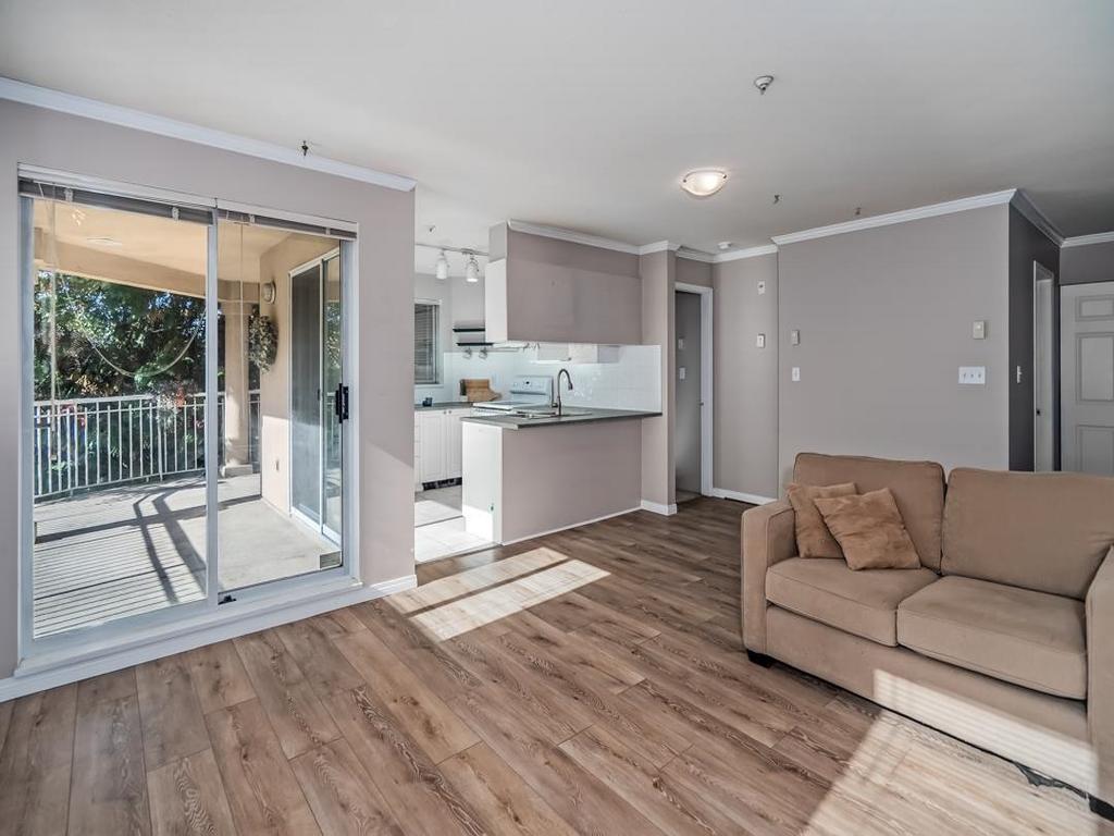 Listing Image for R3086452