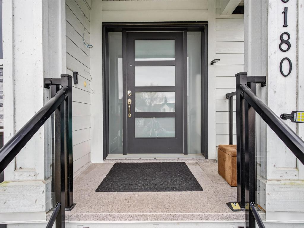 Listing Image for R3086455