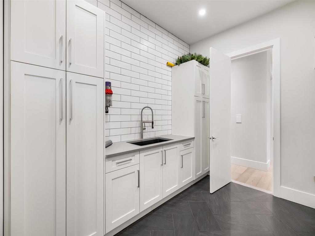 Listing Image for R3086496