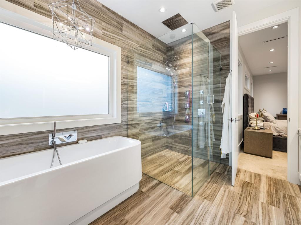 Listing Image for R3086496