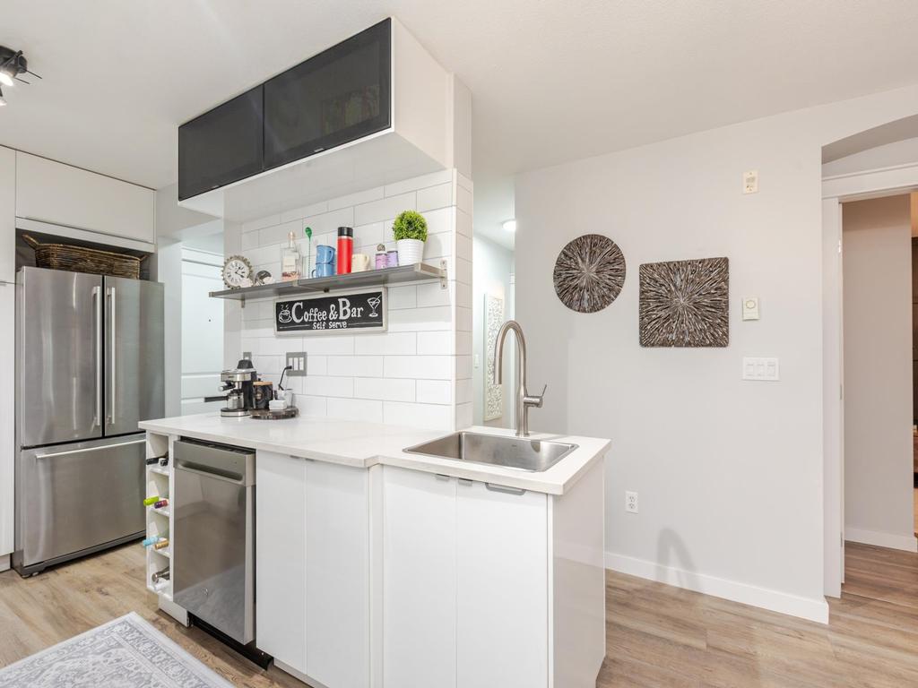 Listing Image for R3086543