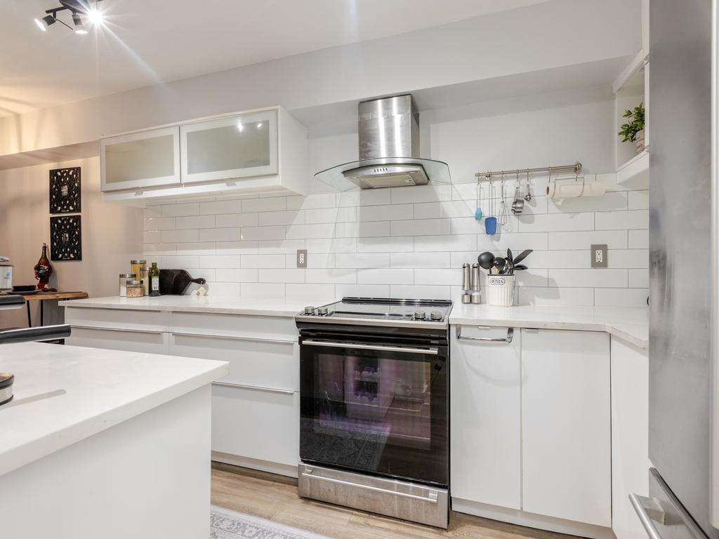 Listing Image for R3086543