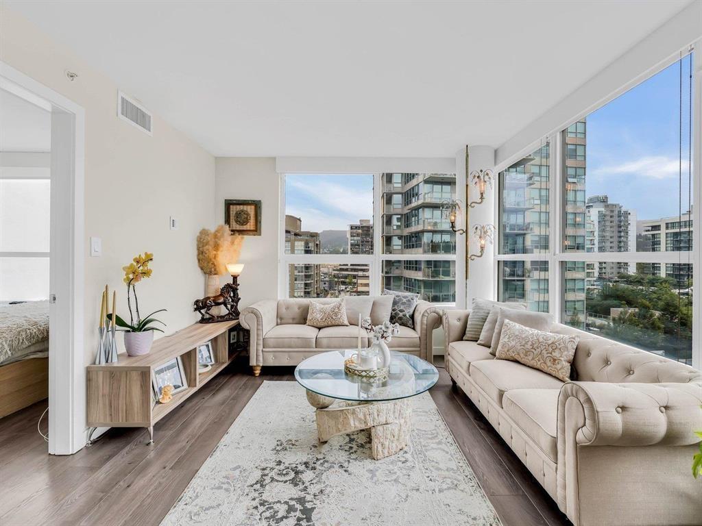 Listing Image for R3086556