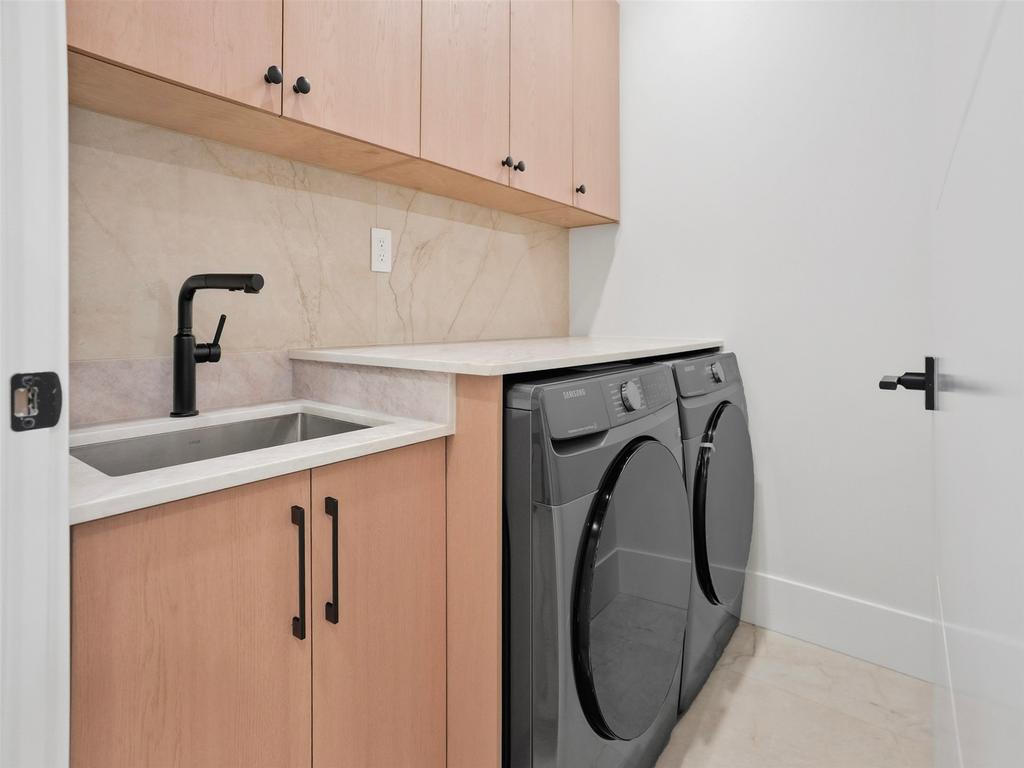 Listing Image for R3086579