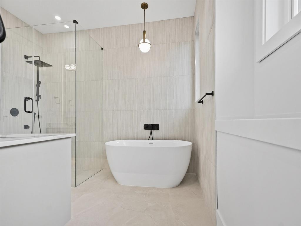 Listing Image for R3086579