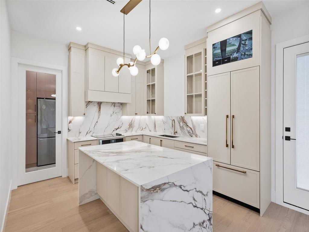 Listing Image for R3086579