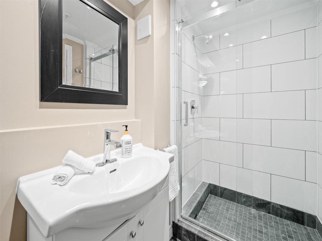 Listing Image for R3086585